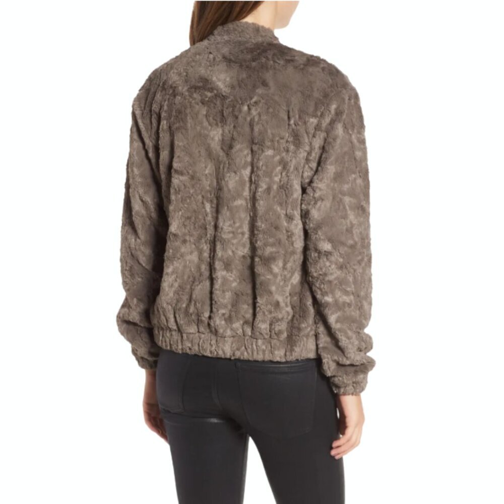 ASTR the Label Danika Faux-Fur Jacket Plush Gray Med - Picture 2 of 7